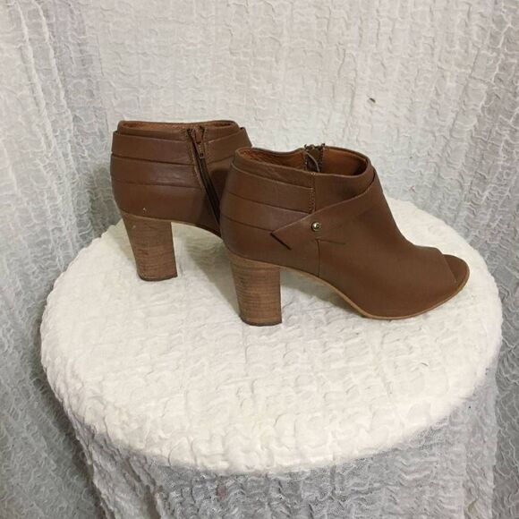 Steve Madden Brown Leather Open Toe Booties Size 9 - Picture 2 of 11